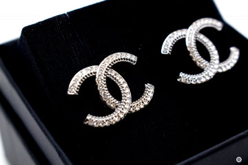 Top Quality Chanel AB7016 B06545 CC Logo With Crystals  Gunmetal Metal 2CMX1.3CM Earrings Bkhw