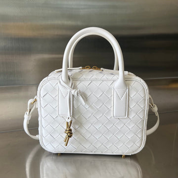 BV GETAWAY SMALL 23CM WHITE LAMBSKIN by Luxe Carry