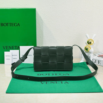 CASSETTE 23 IN DARK GREEN CALFSKIN by Luxe Carry