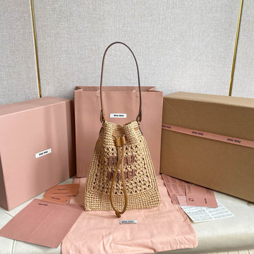 WOVEN BAG 23 IN NATURAL RAFFIA Luxe Carry Bags