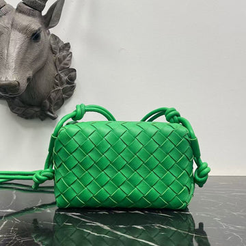 BOTTEGA VENETA KNOT CROSSBODY BAG 17 IN EMERALD GREEN CALFSKIN Luxe Carry Bags
