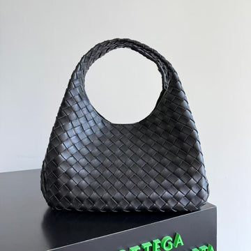 BOTTEGA VENETA SHOULDER BAG 33 IN BLACK CALFSKIN by Luxe Carry