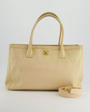 Top Quality Chanel   Beige Executive Tote Bag in Leather with 24K Gold Hardware