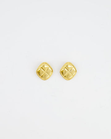 Top Quality Chanel   Yellow Gold Matelasse Diamond Shaped Clip On Earrings