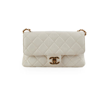 Top Quality Chanel Seasonal Calfskin Flap White