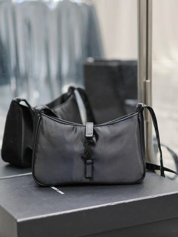 Luxe Carry - YSL Bag - 1928