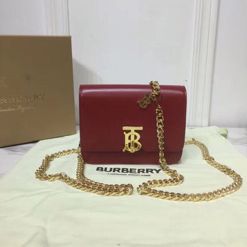 B-Berry - Luxe Carry  Tb Chain Belt Bag Red For Women, Bags 6.6in/17Luxe Carry