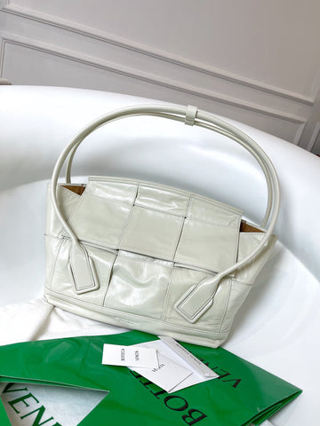 B-VENETA STYLISH HANBAGS FOR WOMEN - - 061