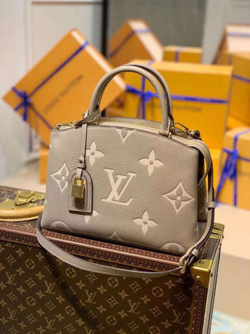 Luxe Carry - LV Bags - 17429