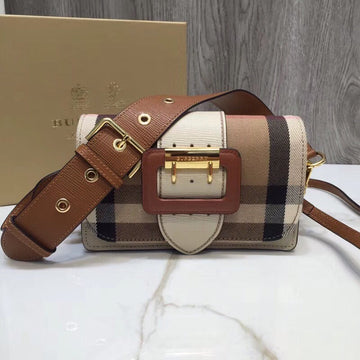 B-Berry - Luxe Carry  The Small Buckle Bag In House Check Beige For Women, Bags 7.5in/19Luxe Carry