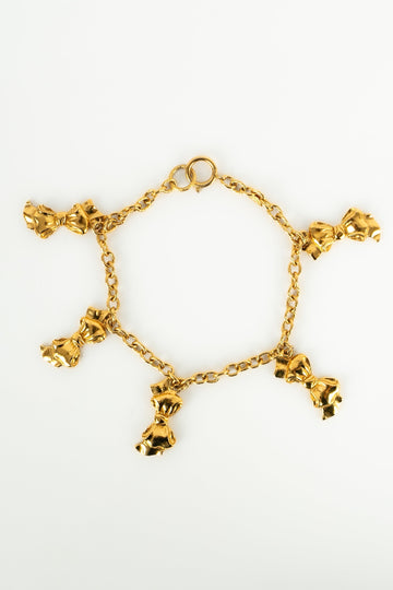 Collier dor?© Chanel
