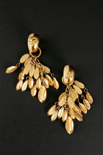 Boucles d'oreilles dor?©es Chanel