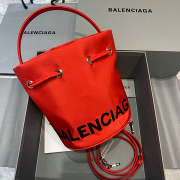 BLN-Ciaga Le Cagole Medium Bucket Bag In Red, For Women,  Bags 11.8in/30Luxe Carry