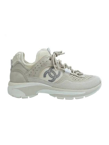 CC Logo  Fabric Suede Calfskin Mesh Low Top Sneakers White Chanel