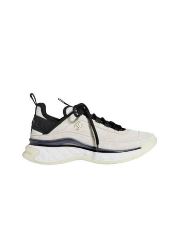 Mixed Fiber Suede Low Top Sneakers White Chanel