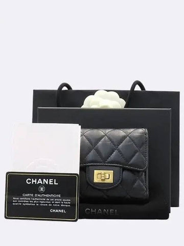 AP0628 Black color   calfskin 2 55 gold logo bi fold wallet Chanel