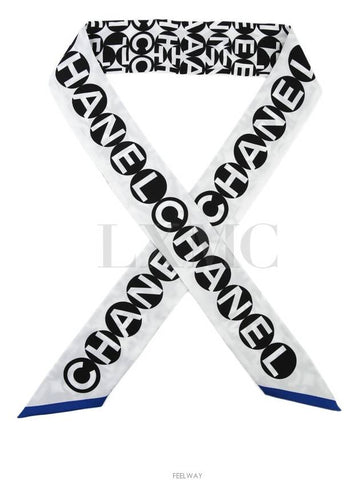 women muffler Chanel