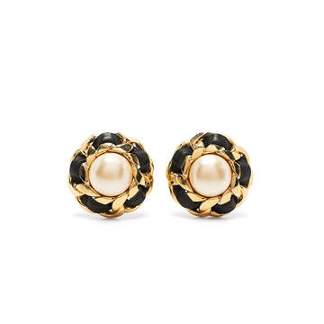 Top Quality Chanel 1970's Pearl Button Earrings