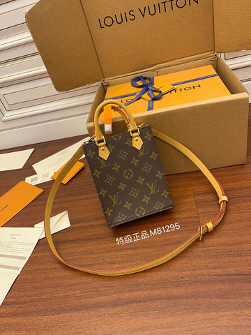 Luxe Carry - LV Bags - 16638