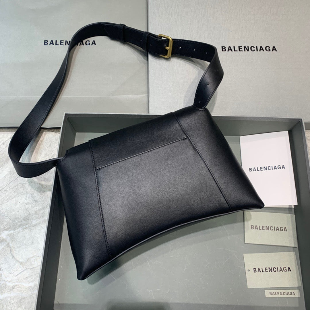 BLN-Ciaga Downtown Small Shoulder Bag In Black, For Women,  Bags 11.8in/30Luxe Carry 67135329S1M1000
