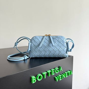 CONCERT POUCH 18.5 IN LIGHT BLUE LAMBSKIN by Luxe Carry