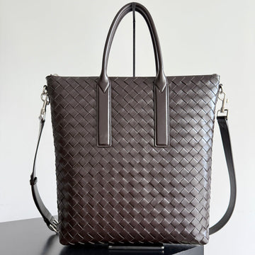 BOTTEGA VENETA 25S ANDIAMO LARGE INTRECCIATO 39 IN DARK BROWN CALFSKIN Luxe Carry