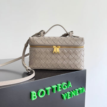 BOTTEGA VENETA 25S BANG BANG 22 IN WARM GRAY INTRECCIATO CALFSKIN GOLD HARDWARE by Luxe Carry