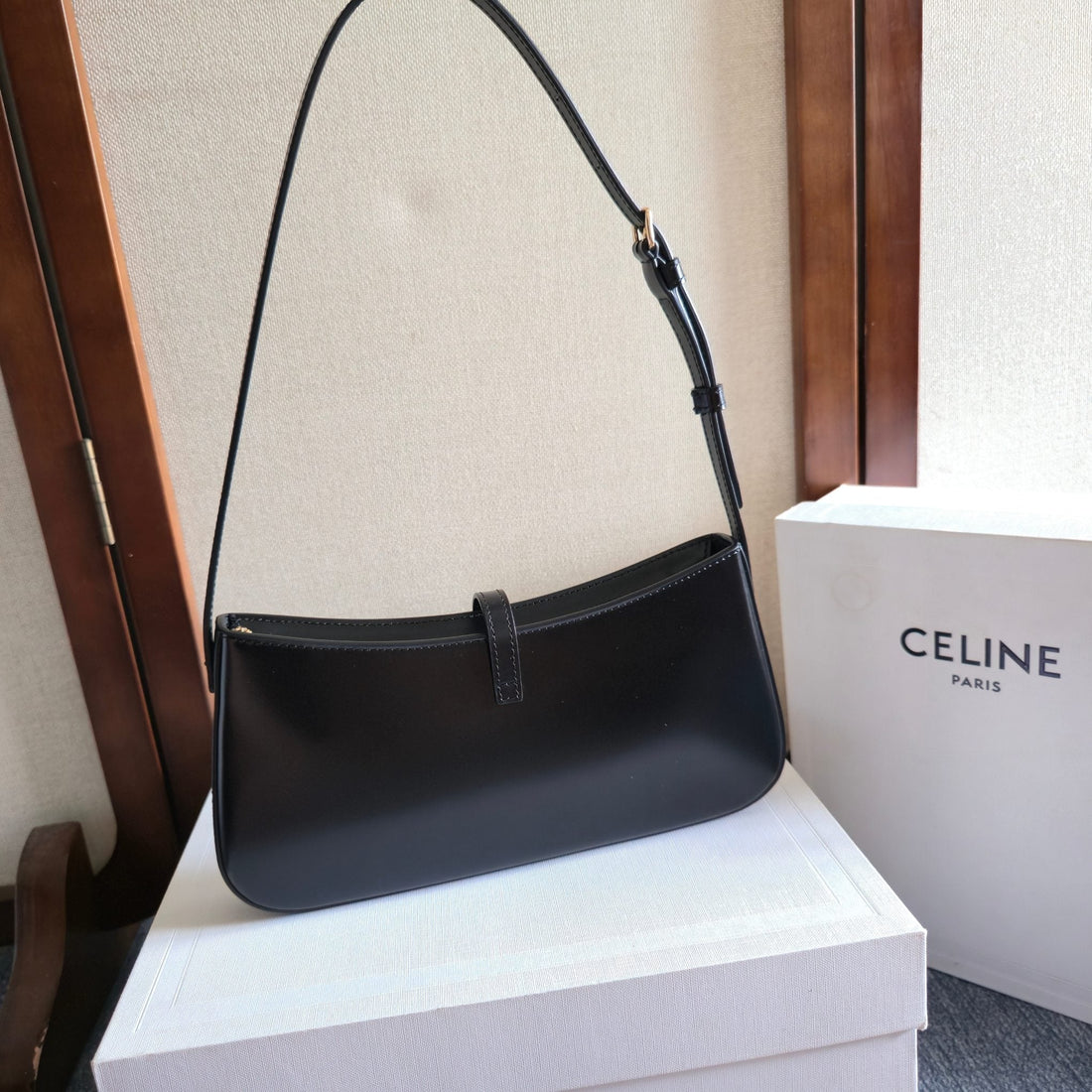 CELINE 25S TINA SHOULDER BAG 25MM IN BLACK CALFSKIN GOLD HARDWARE Luxe Carry Bags