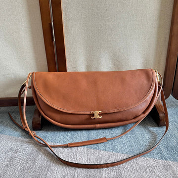 CELINE 25S HALFMOON SOFT TRIOMPHE BAG 46MM IN TAN BROWN SUPPLE SHINY LAMBSKIN Luxe Carry