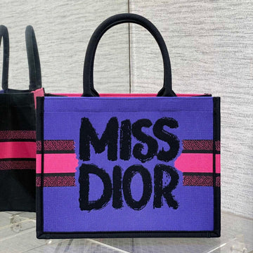 MEDIUM BOOK TOTE 36 IN COLORFUL CANVAS 226510 Luxe Carry