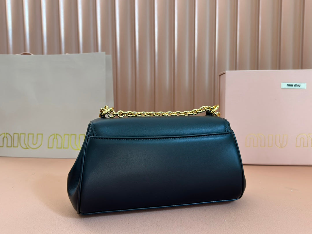CHAIN SHOULDER BAG 24 IN BLACK PATENT SMOOTH CALFSKIN By Luxe Carry