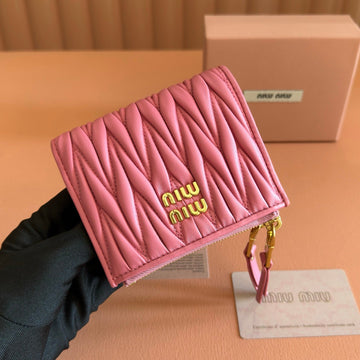 MIUMIU 26S SMALL MATELASSE CARD HOLDER 11 IN PINK CALFSKIN GOLD HARDWARE Luxe Carry