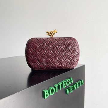 CLASSIC KNOT 20 IN PLUM PURPLE LAMBSKIN Luxe Carry
