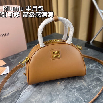 HALF - MOON BAG 23 IN CARAMEL BROWN CALFSKIN Luxe Carry