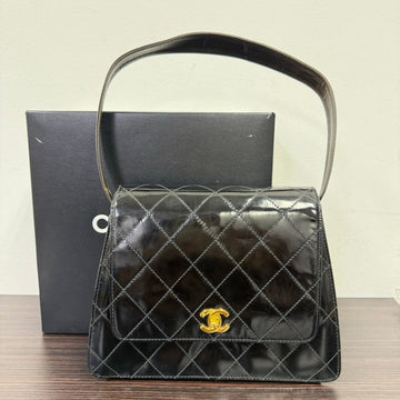 Top Quality Chanel   Black Patent Leather Turn-lock Shoulder Bag