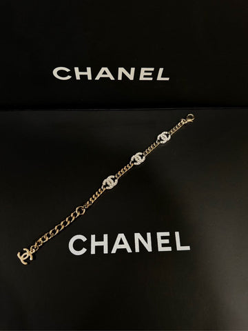 Top Quality Chanel Gold Diamond CC Logo Bracelet 22S