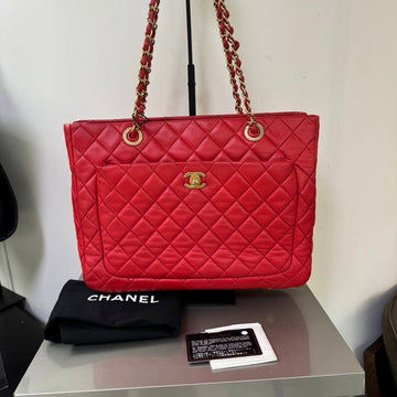 Top Quality Chanel Red Quilted Leather Tote Bag Medium