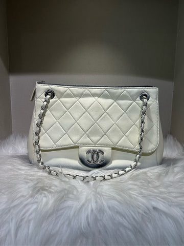 Top Quality Chanel Classic Quilted White Chain Shoulder Bag