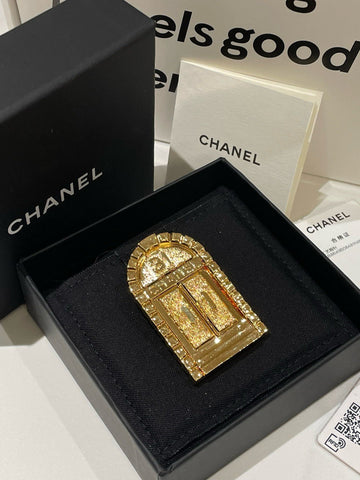 New Top Quality Chanel 22A 31 Cambon Door Brooch Gold Brooches