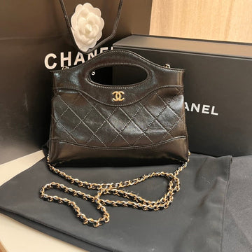 Top Quality Chanel Quilted Black Cross Body Bag ‚Äì Leather