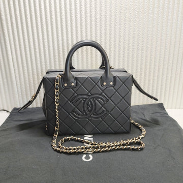 Top Quality Chanel Quilted Black Leather Top Handle Bag 12255627