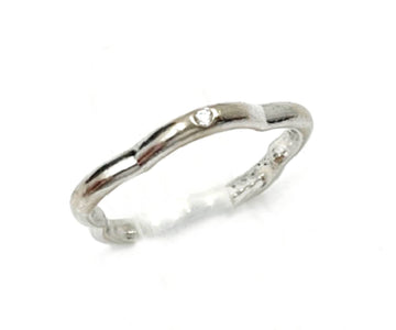Top Quality Chanel 18k 750 White Gold Camellia 1 Diamond Ring