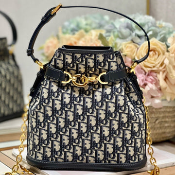 CEST CD 24CM BLUE OBLIQUE EMBROIDERY Luxe Carry